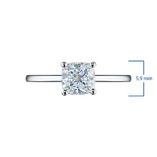 Классическое кольцо из белого золота с бриллиантом