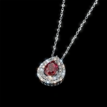 Подвеска из белого золота с рубином и бриллиантами