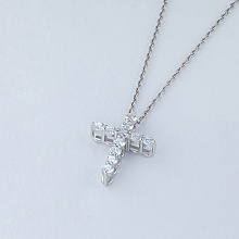 Подвеска из белого золота c бриллиантами