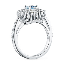 Классическое кольцо из белого золота c бриллиантами