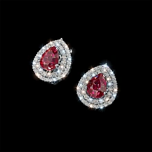 Серьги из белого золота с рубинами и бриллиантами
