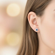 Пусеты из серебра с сапфирами и бриллиантами