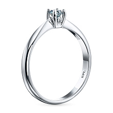 Помолвочное кольцо из белого золота с бриллиантом