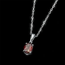 Подвеска из серебра с гранатом