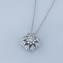 Подвеска из комбинированного золота с бриллиантами (изготовление)