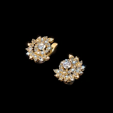 Серьги из желтого золота c бриллиантами выращенными