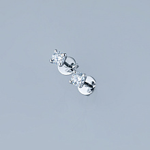 Пусеты из белого золота с бриллиантом