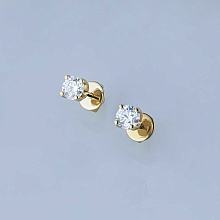 Пусеты из желтого золота с бриллиантом