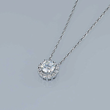 Классическая подвеска из белого золота c бриллиантами