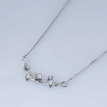 Колье из белого золота с бриллиантом