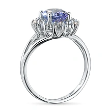 Кольцо из белого золота с танзанитом и бриллиантами