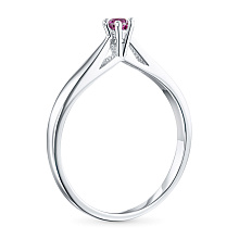 Помолвочное кольцо из серебра с гранатом