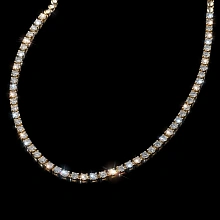 Колье из желтого золота c бриллиантами