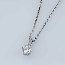 Подвеска из белого золота c бриллиантами