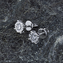 Пусеты из белого золота с бриллиантами (изготовление)