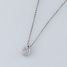 Классическая подвеска из серебра c бриллиантами