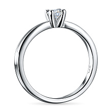 Классическое кольцо из серебра с бриллиантом