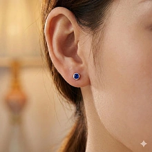 Пусеты из серебра с сапфирами