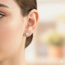 Пусеты из белого золота с бриллиантом