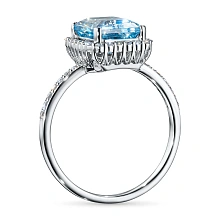 Кольцо из белого золота с топазом и бриллиантами