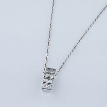 Подвеска из белого золота с бриллиантами