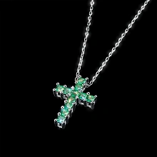 Подвеска из белого золота с изумрудами и бриллиантами