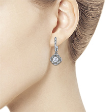 Серьги из белого золота с бриллиантами