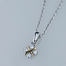 Подвеска из комбинированного золота c бриллиантами