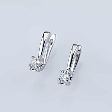 Серьги из серебра с бриллиантом