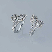Серьги из белого золота c бриллиантами