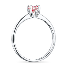 Помолвочное кольцо из белого золота с бриллиантом