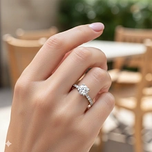 Кольцо из белого золота c бриллиантами