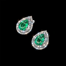 Серьги из белого золота с изумрудами и бриллиантами